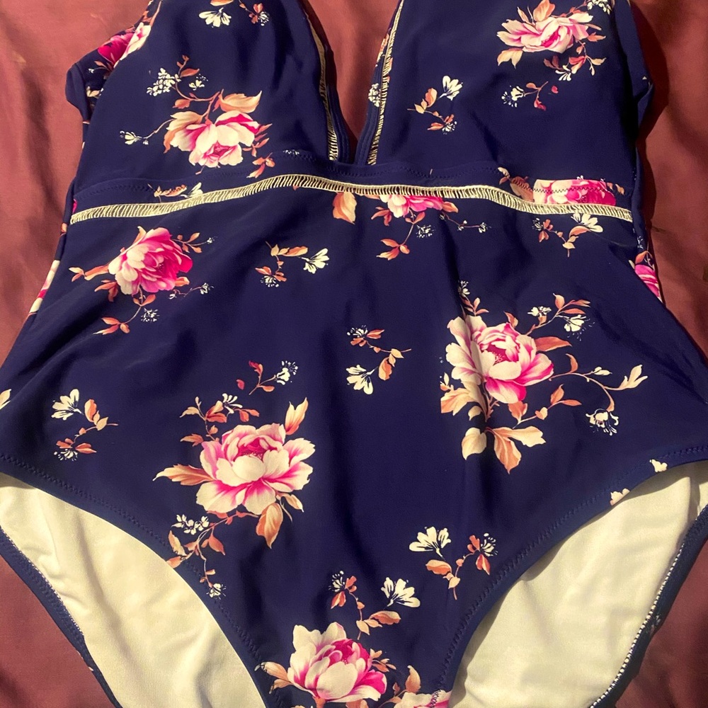 One piece bathing suit